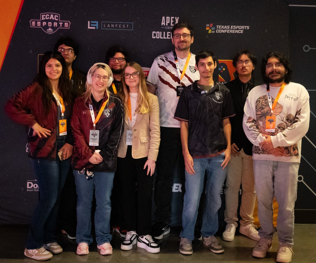TexasEsportsCon's tweet photo. The goats 🫶

The dream team for our brackets
🔺#SSBU 
🔺#Valorant
🔺#Overwatch

[ #SATX #Esports #Gaming ] https://t.co/Qy3Kmuacxv