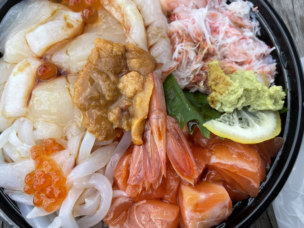 FmtNQZ's tweet photo. 1年ぶりにログイン

海鮮丼食べに行きたい🤤 https://t.co/dWWyESFHF8