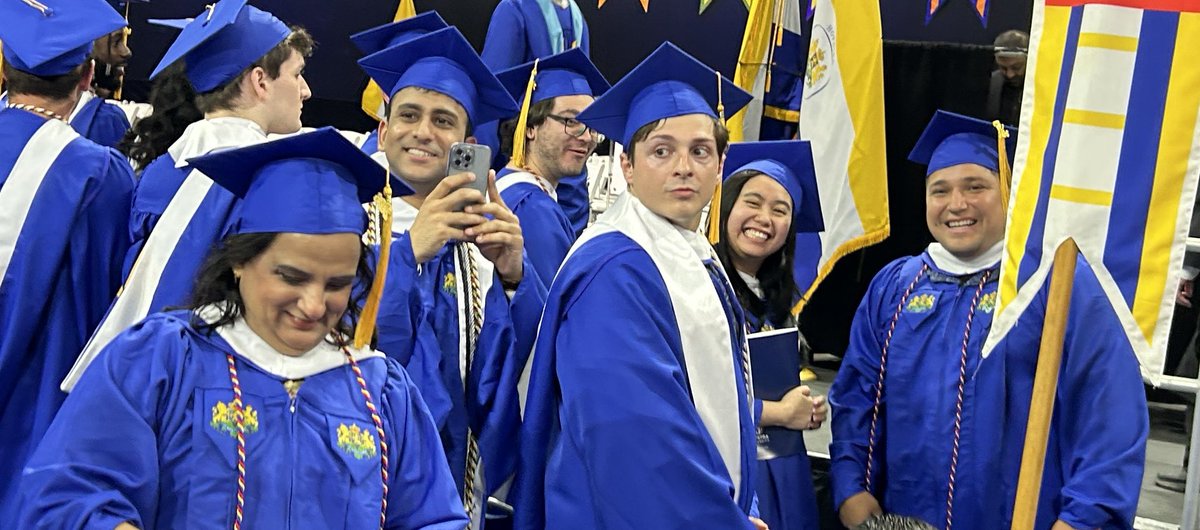 HofMedPhys's tweet photo. Class of 2026 at the commencement! https://t.co/m739uvrpqq