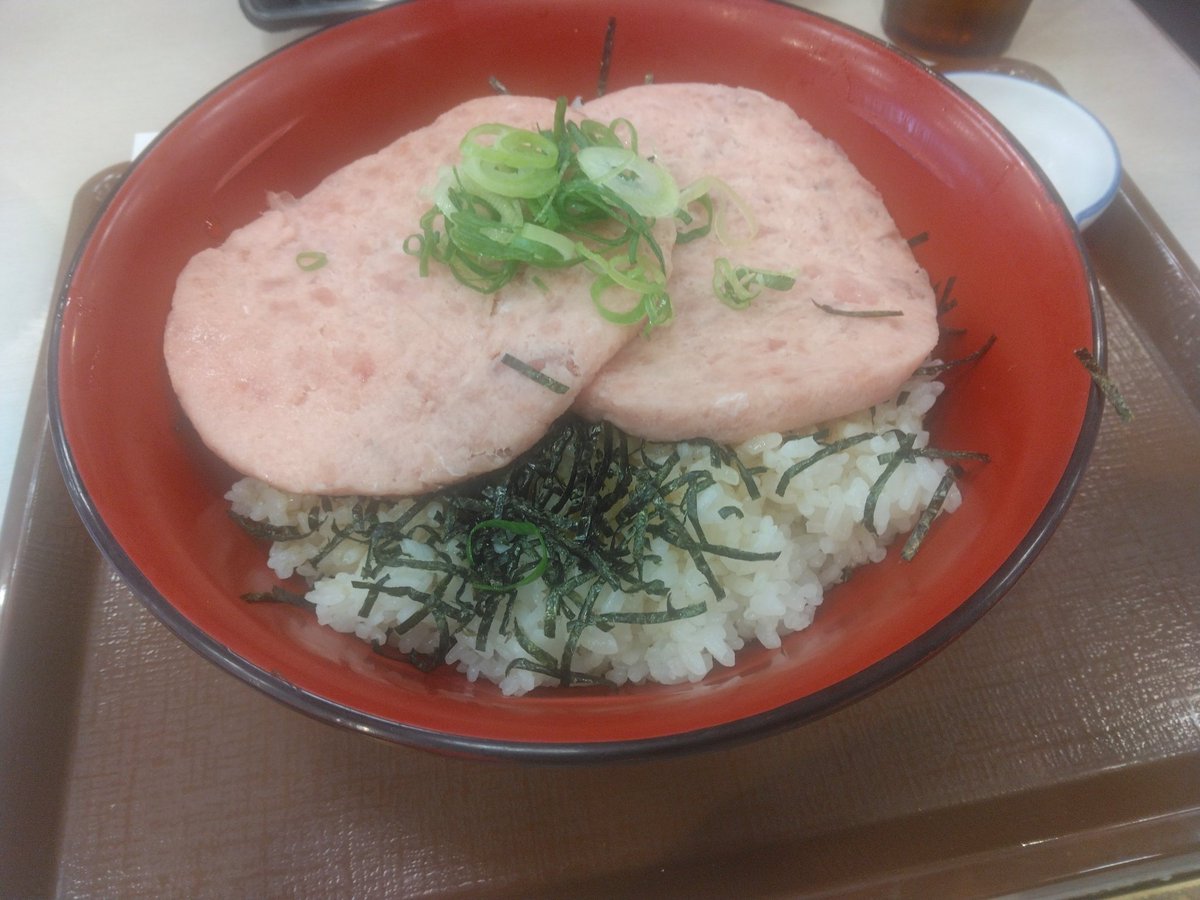 もい tweet media