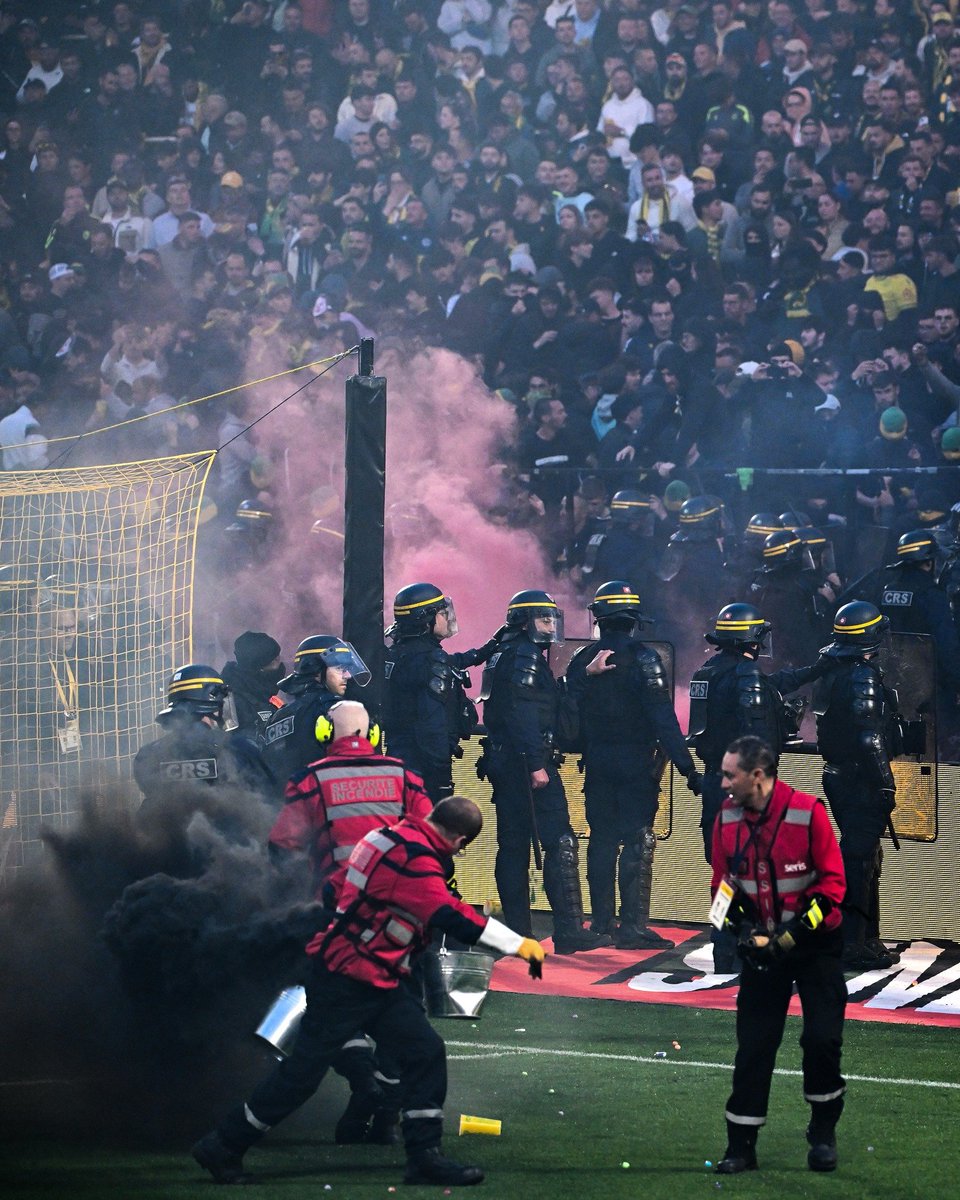 Antifa_Ultras tweet media
