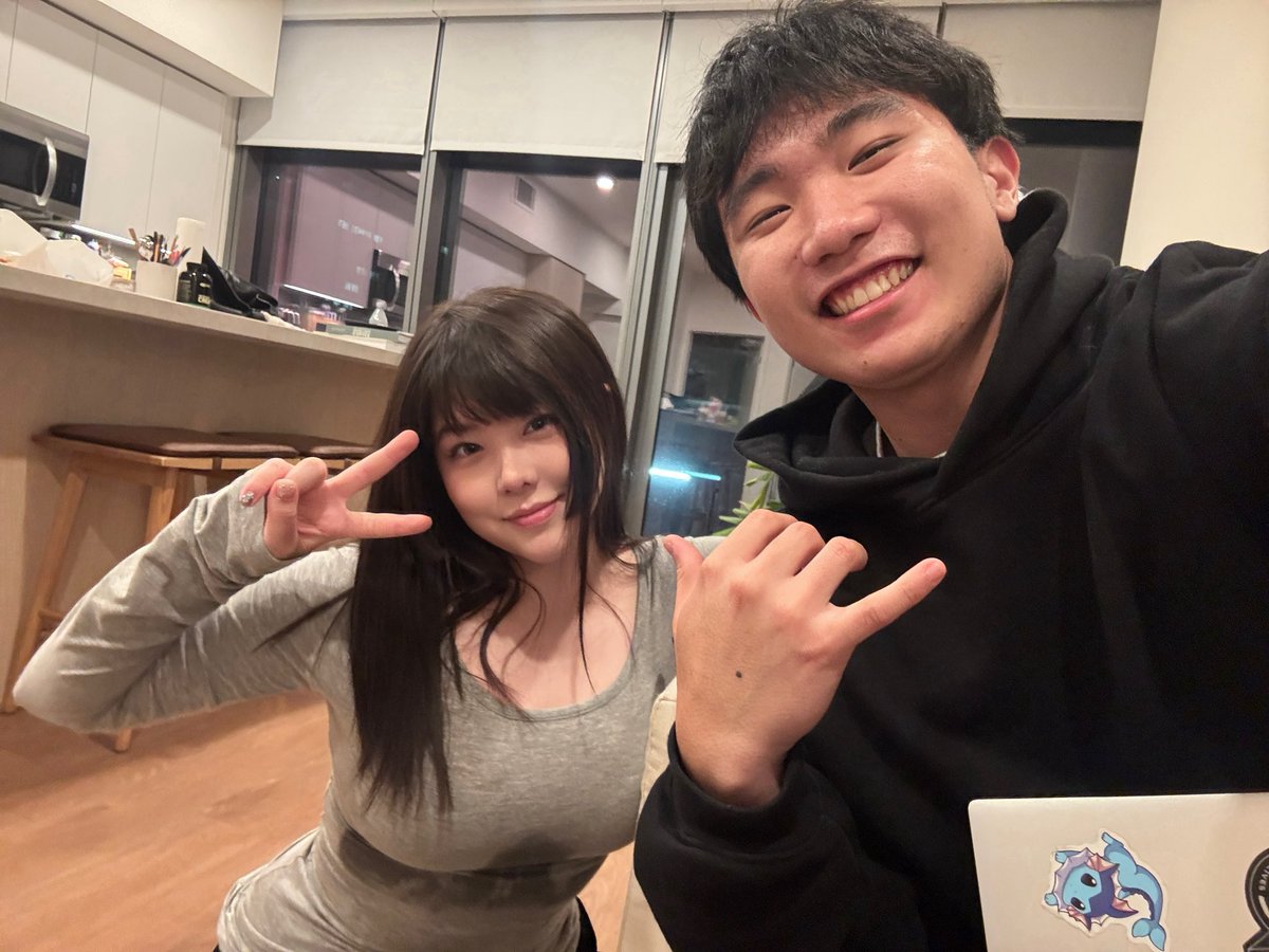 TL Mayumi tweet media
