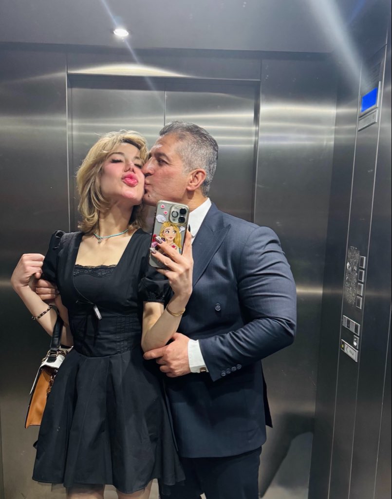 Armita(راپونزلِ گیس بریده) tweet media