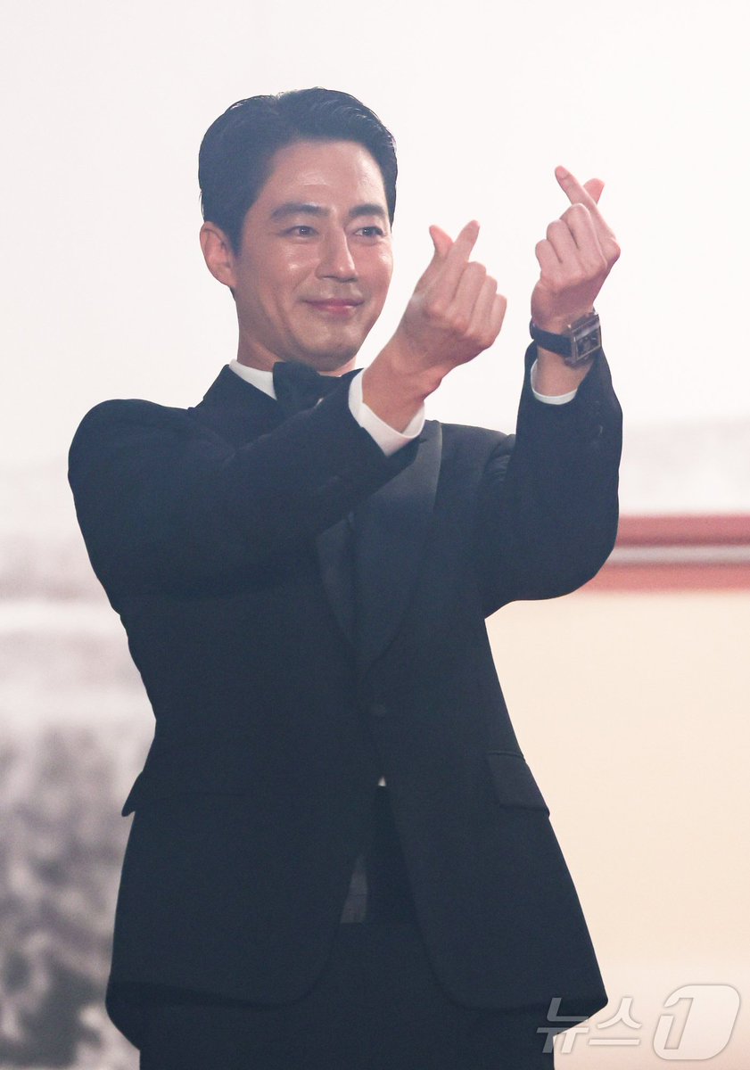 Jo In Sung / Zo In Sung #Hope 호프 tweet media
