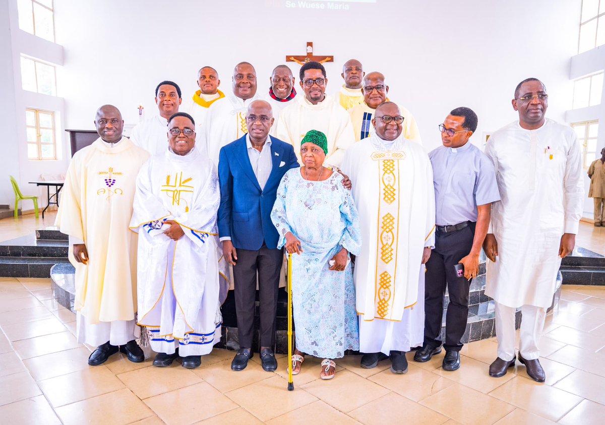 HyacinthAlia's tweet photo. Today, at my 60th Anniversary Thanksgiving Mass at the Chapel of Grace, Government House, Makurdi, I made a heartfelt decision to dedicate all gifts and proceeds from this celebration to the IDPs across Benue State. https://t.co/DI1b2vya79