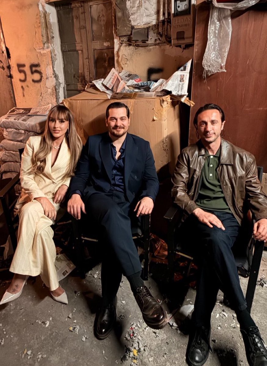 ciddimiddi's tweet photo. çağatay ulusoy koca bi bebeksin <3 https://t.co/vBLoVSYde7