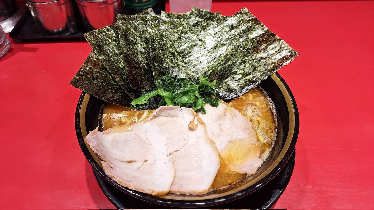 やっぱラーメンは家系でしょ! tweet media