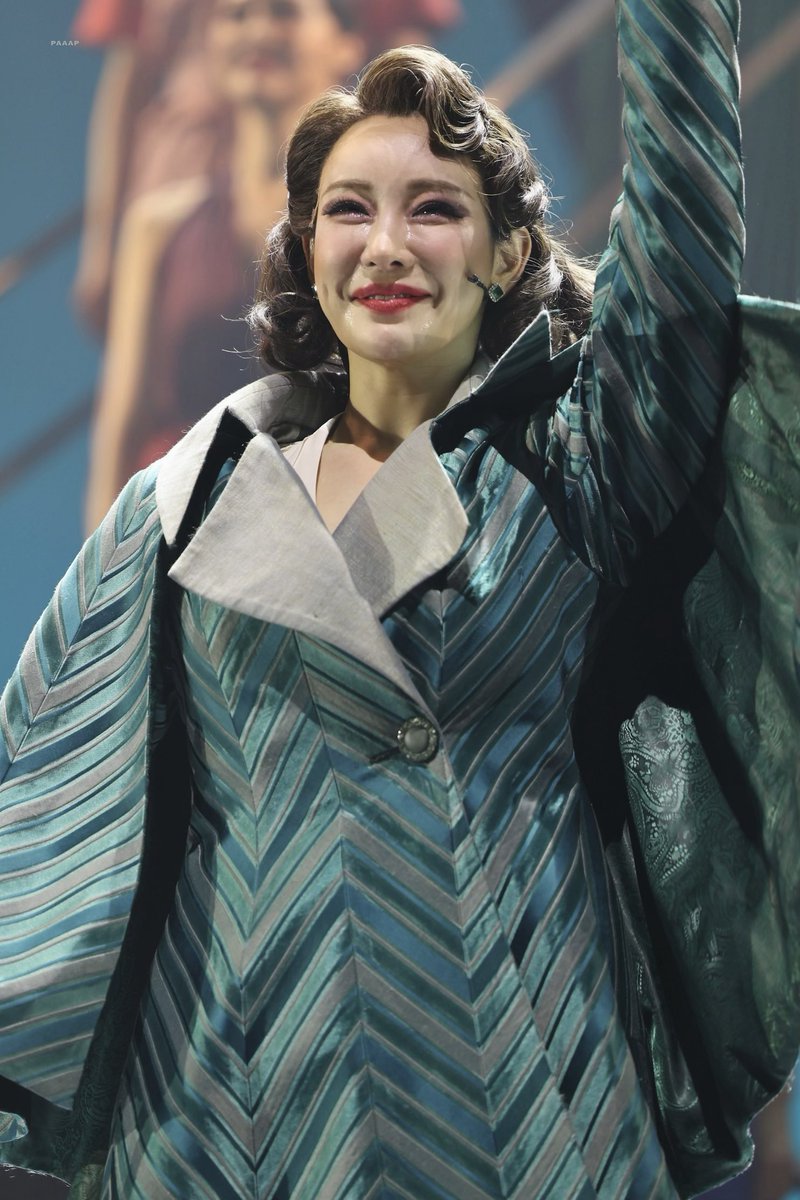 파앝 tweet media