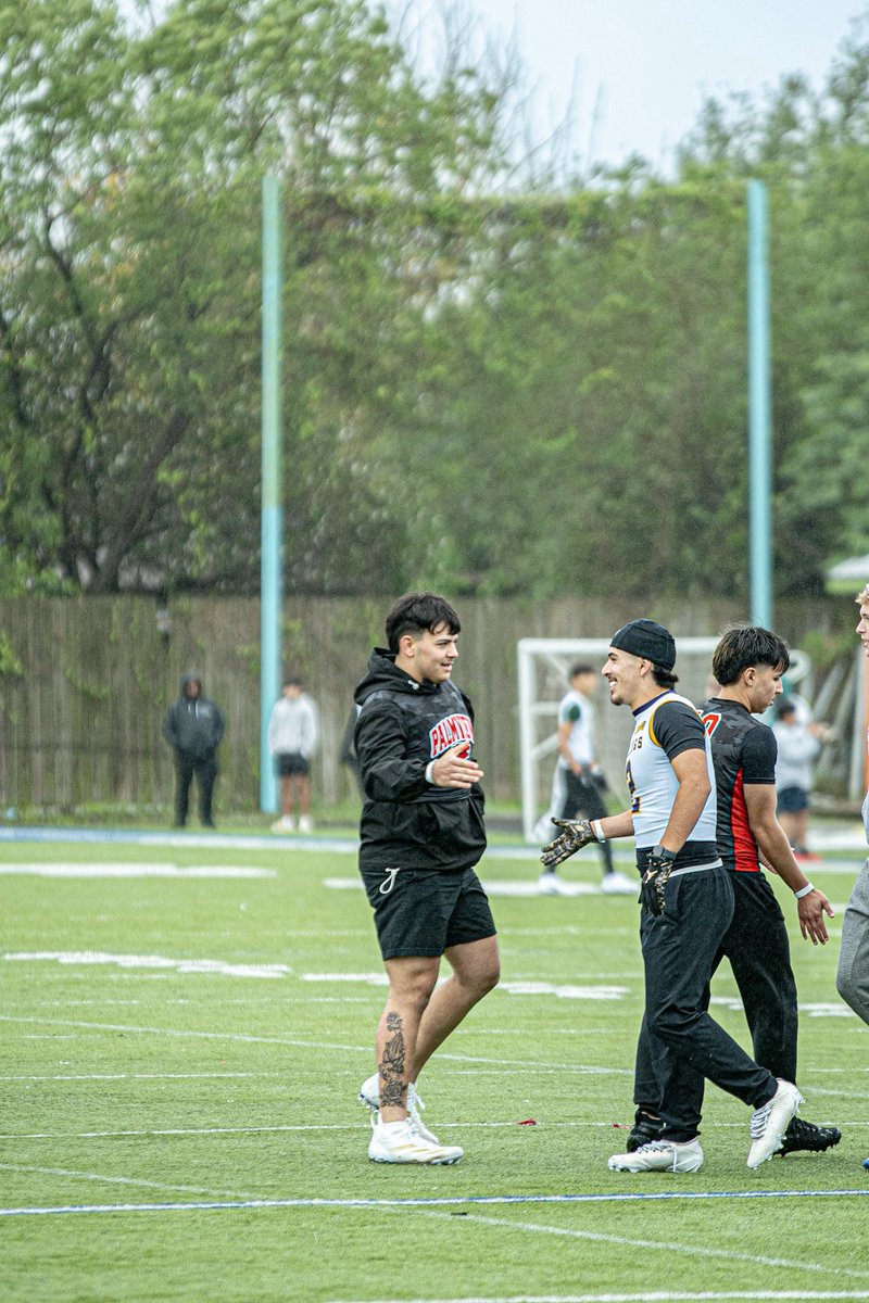 Joshinit_956's tweet photo. Starting the new season right with some 7v7 tournaments. Can’t wait to get started #football #7v7 #WORK #grinding https://t.co/t5em3V5uM5