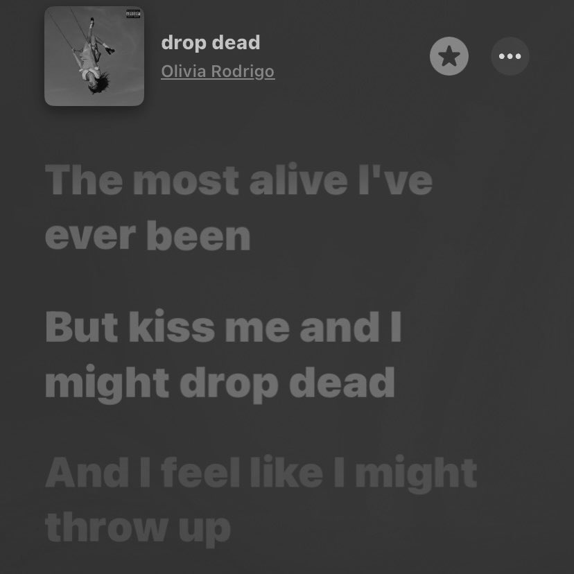 𝒞. tweet media