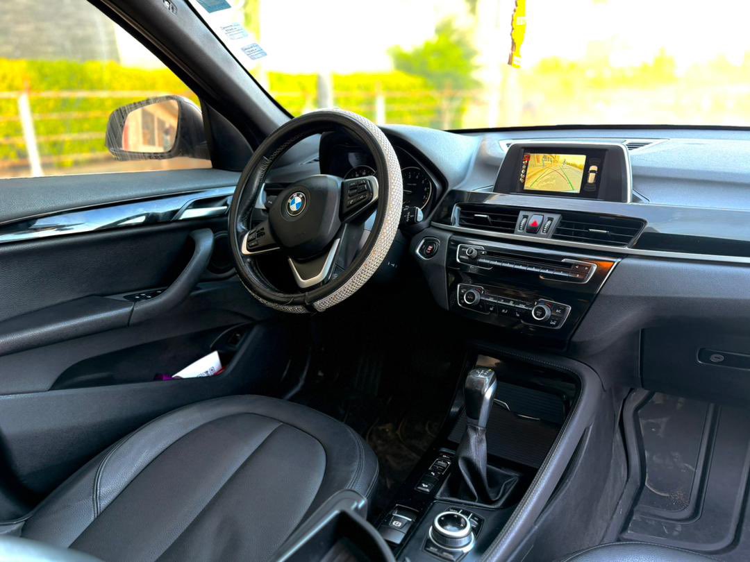 LatyrDiouff's tweet photo. 🚙 À VENDRE – DM AUTOMOBILE

✨ BMW X1

📅 Année : 2016
📍 Kilométrage : 117.000 
✔️ Toit panoramique
✔️ Intérieur cuir
✔️ Détecteur d’angles morts

✅ Organes en excellent état
✅ Véhicule propre et bien entretenu
✅ Confort premium et conduite agréable

💰 Prix : 7.300.000 FCFA https://t.co/hgAZtivGwR