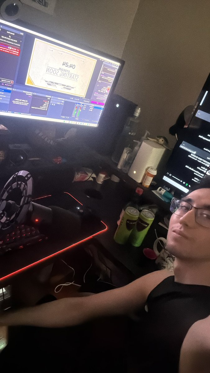 Sparaplays's tweet photo. Back with a stream tonight drunk overwatch! I’m terrible and only play wrecking ball. 

https://t.co/rQDnJXM52A https://t.co/vt0PIwQhGO