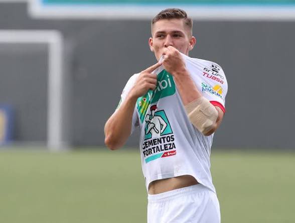 Carlos Moradona tweet media