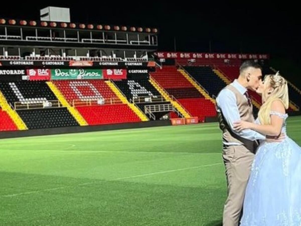 Carlos Moradona tweet media