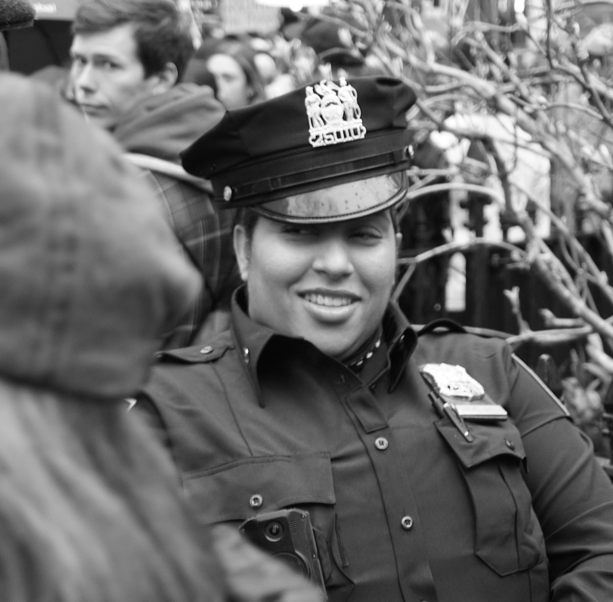 cstevenson_tw's tweet photo. My latest for your reading pleasure: Shooting People In Central Park.
https://t.co/s3EyEHE0Ea https://t.co/rIB6NfAotN