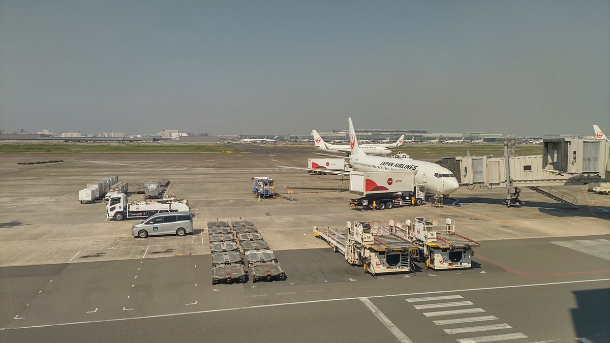 makewill_corp's tweet photo. ☀️おはメイクウィル🎮️

今日は福岡のeスポーツ専門学校で特別講義で伺います✌️
1年生に向けて「eSports業界で活躍する為に勉強することとコツ」の様な授業です。

特別講義のご依頼あれば全国どこでも行きますので、ご依頼お待ちしております📩

#企業公式相互フォロー 
#公式が朝の挨拶を言い合う https://t.co/TKnLkc3NAE