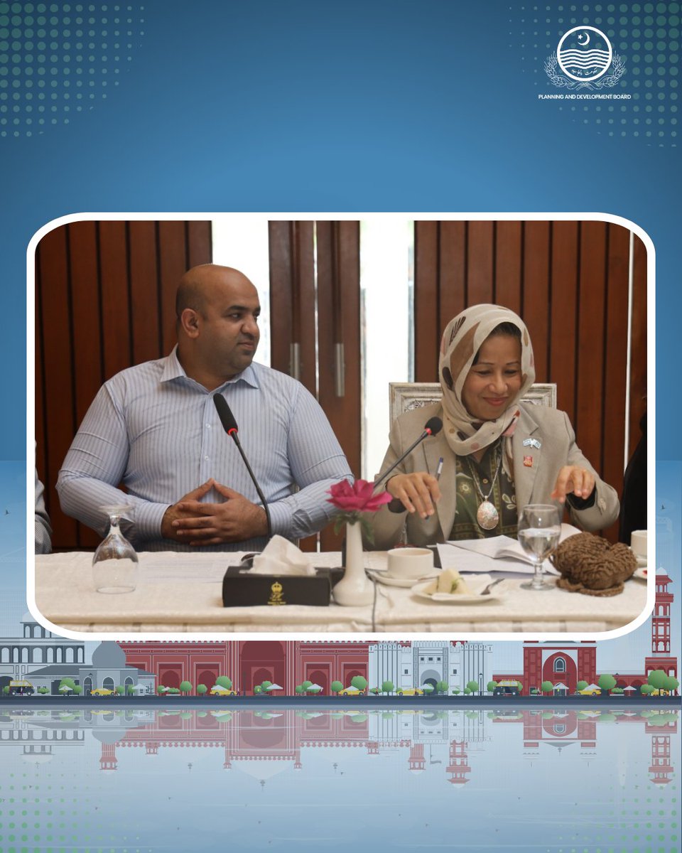 ggwoasieq11's tweet photo. Experts' Roundtable: Turning Punjab's Budget into Child Outcomes
Pre-Budget Experts’ Roundtable held in Lahore, organized by UNICEF Pakistan and the Planning & Development Board, Govt. of the Punjab under the URAAN Vision
#PnDBoard #PlanningForTomorrow https://t.co/v2jhXooj8q