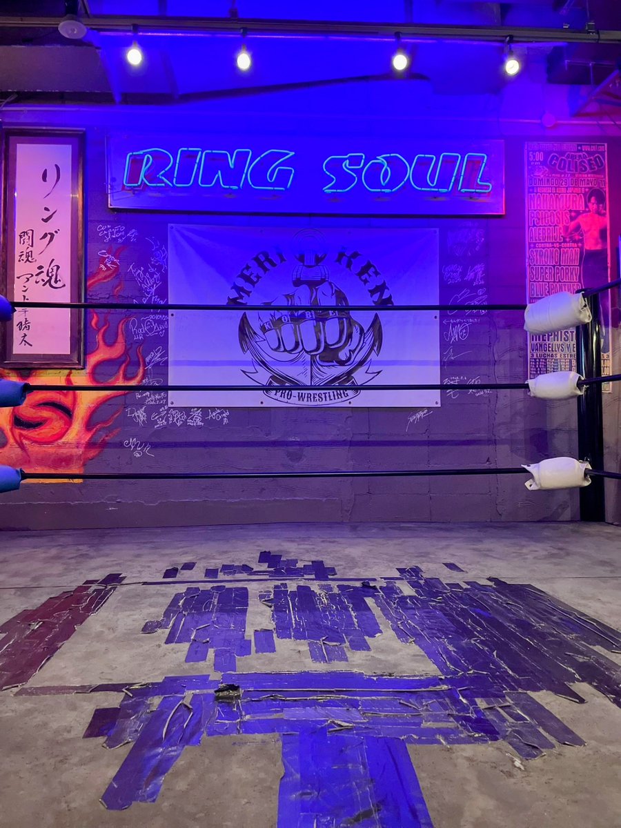 ringsoul1999's tweet photo. 夢と未来を創る舞台、それがリングソウルのリング。
そのリングが数々の激闘によりボロボロになってしまいました。
このリングを安全で新しいキャンパスに替えたい！
そこで皆様の力をお借り出来ればと思っております。
5月末クラファン開始。是非とも「夢のリング」へご協力よろしくお願い致します！ https://t.co/B5iduYp73V