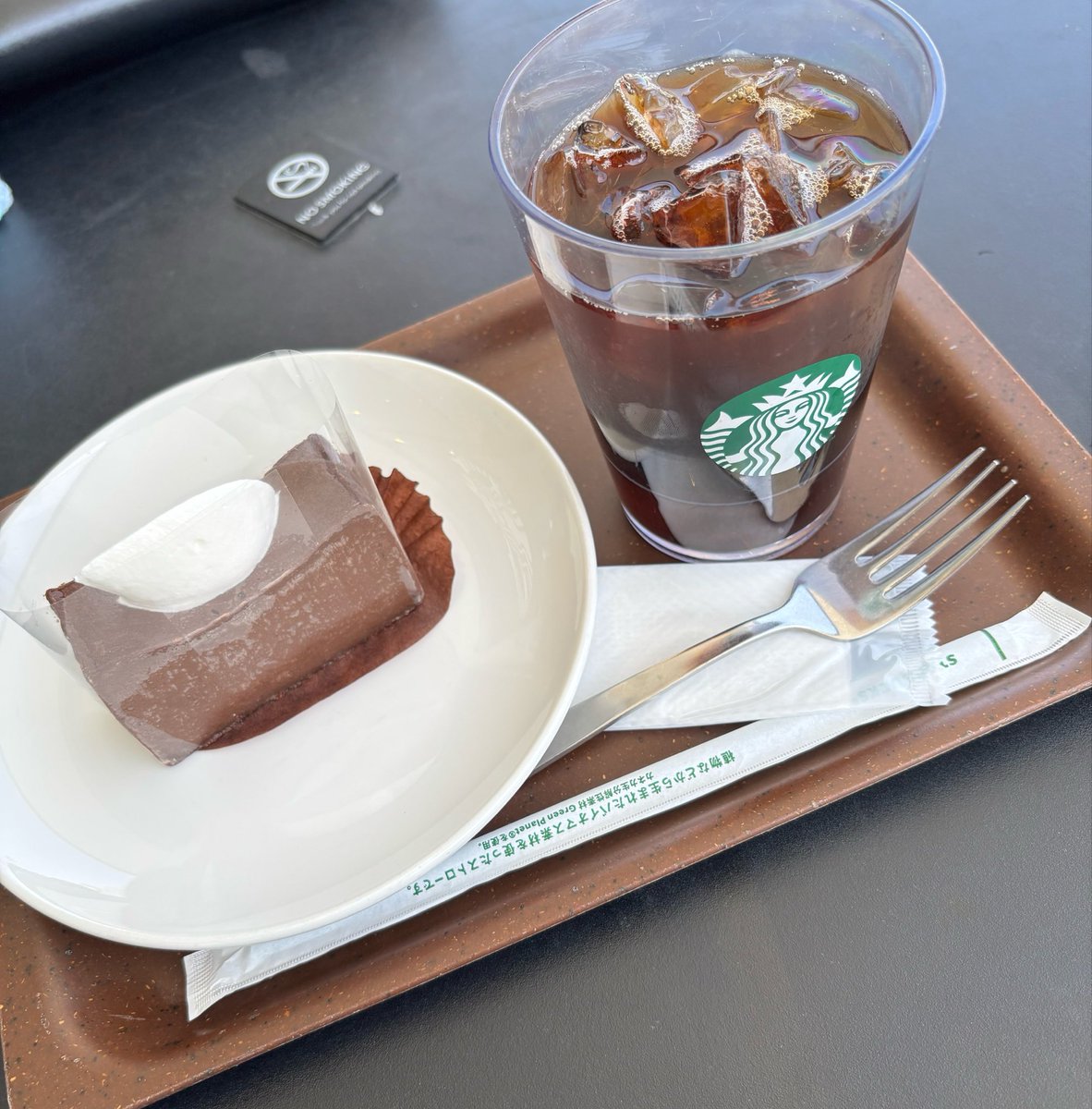 0mona_13's tweet photo. るぅと朝活☀️☕️
道路がもう熱いからお靴履いてお散歩🐾
帰りは疲れたのか抱っこ要求
甘えん坊さんでした😘🫶 https://t.co/f9glx3BSbi