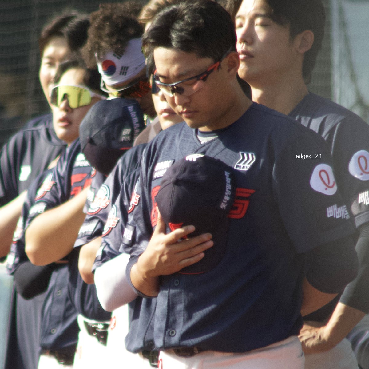 봄 tweet media