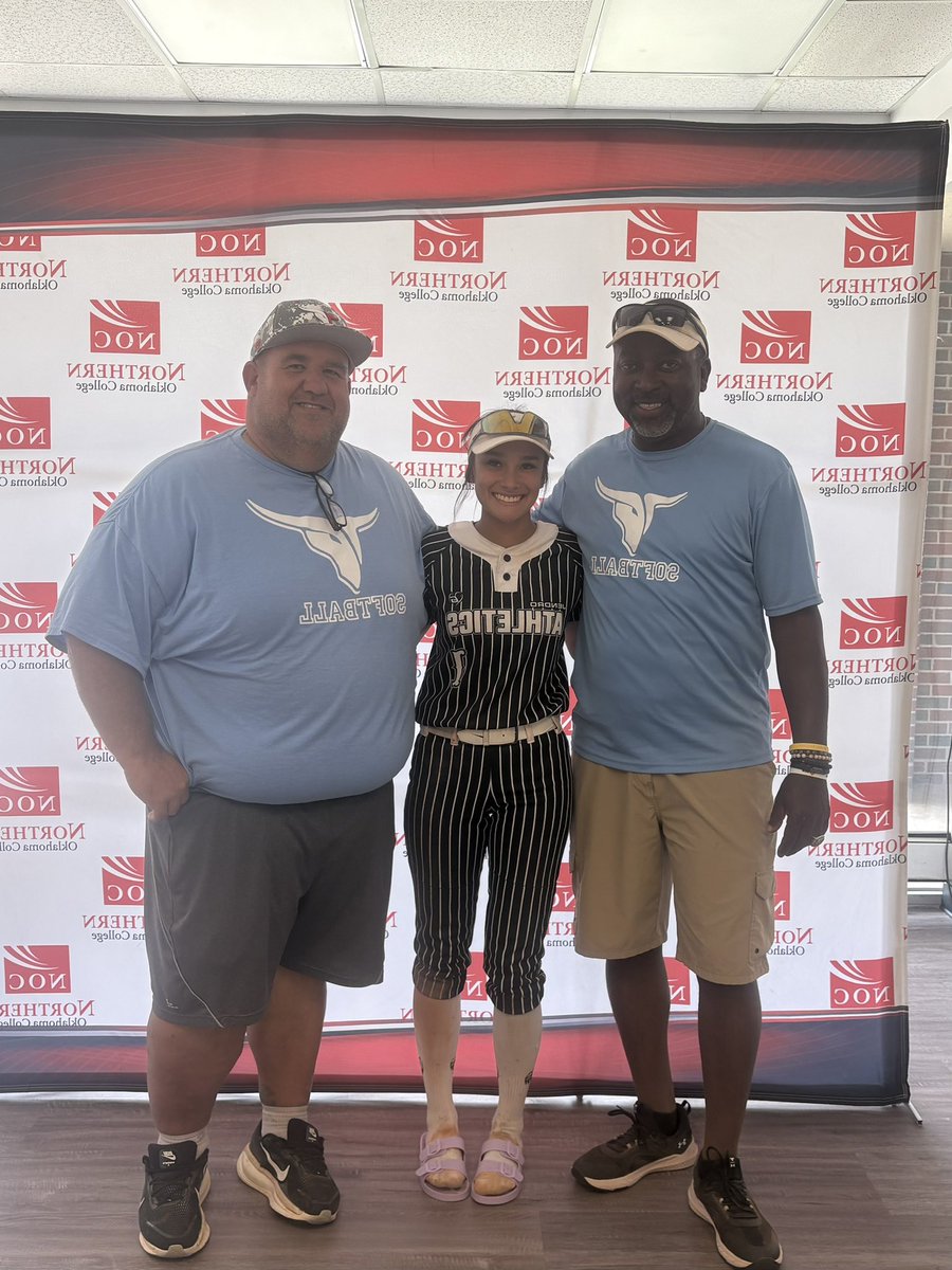MaekaylaHarjo's tweet photo. Thank you for another great camp!! @rayjeff97 @CoachChrismavs  I had a great opportunity getting to work in front of two of my favorite coaches!! I’m very thankful that I get to have opportunities like this! Definitely recommend going to a Mavs prospect camp! Thank you again!! https://t.co/9Rz6iGmAKC