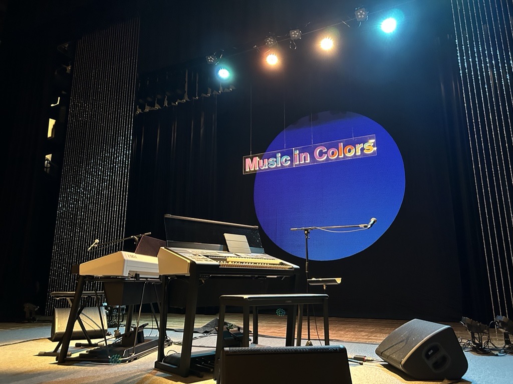 electonestation's tweet photo. 『Music in Colors』東京公演　ご来場ありがとうございました！🎹✨

���みうりホールを埋め尽くす皆さんの温かい拍手のおかげで最高のツアー初日になりました！

#エレクトーン ELS-03シリーズが奏でるカラフルな音楽、届きましたか？

大阪・名古屋　To be continued...🎨✨
https://t.co/suq9YSpAVj https://t.co/7NaCJFqX0K
