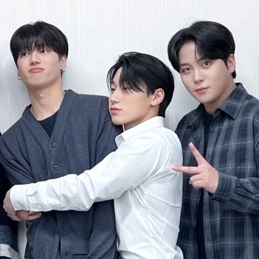 무명 tweet media