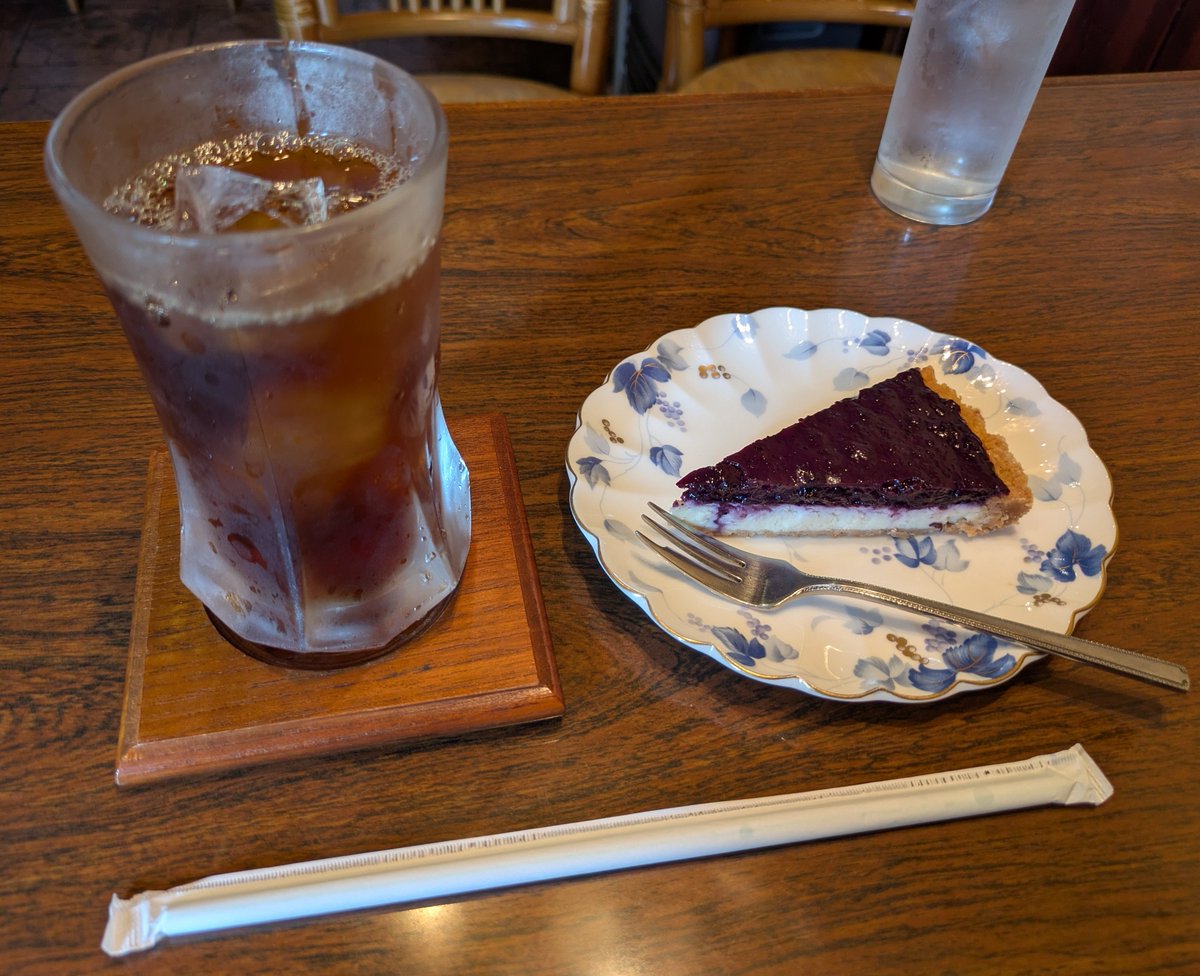 黒かどや tweet media