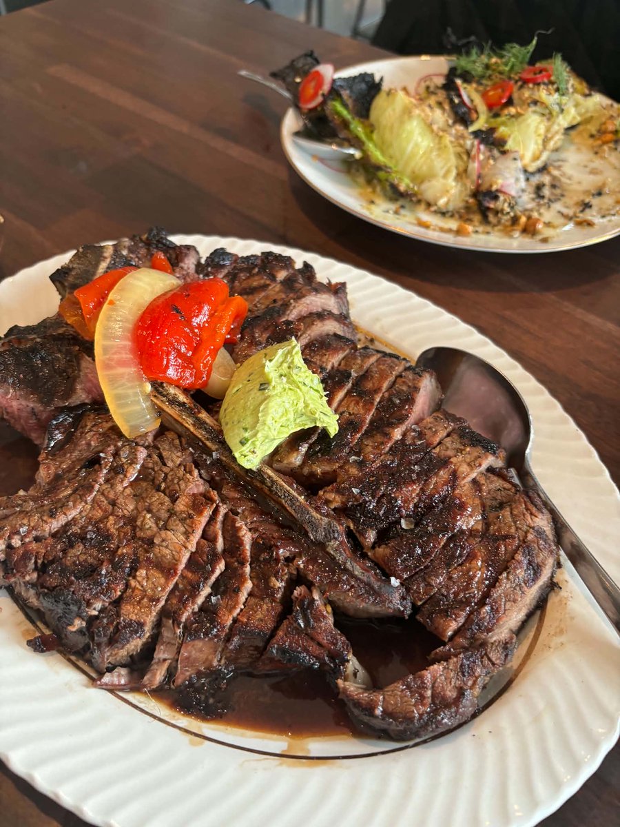 ctregunno's tweet photo. @MooreintheAM When in PE County, remember this amazing place! It’s worth every cent! And, the tip is as well.. amazing staff, service and culinary expertise ! @bloomfieldpublichouse ! #Bloomfieldpublichouse https://t.co/BEyWmFmRPg