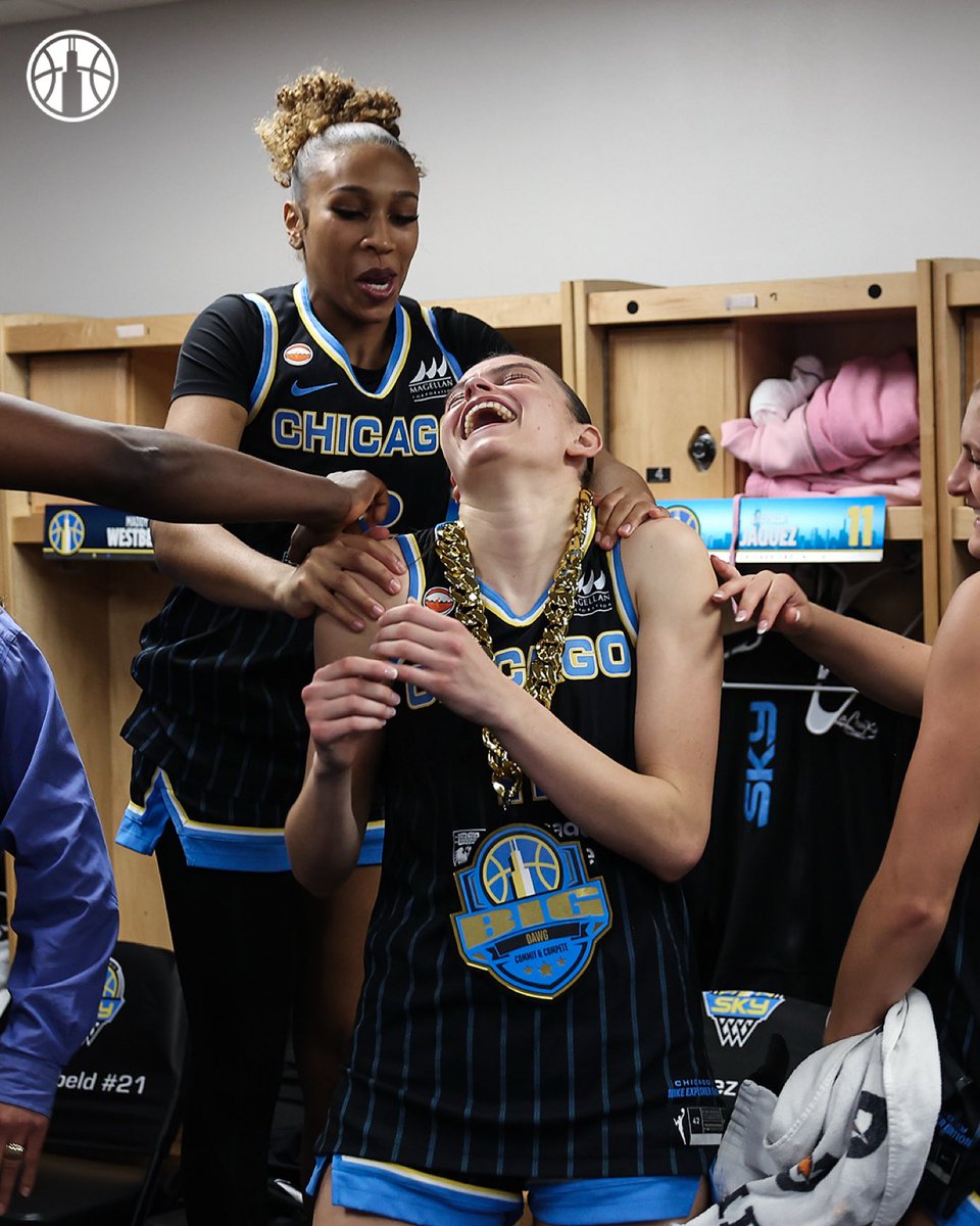 Chicago Sky tweet media