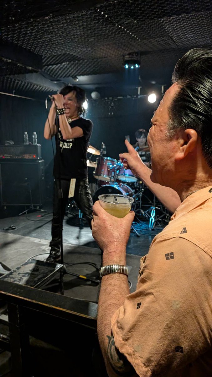 29Grease's tweet photo. 土曜日の爆音日和【松阪ビートフリークス編】@松阪ROCKERS CLUBご来場ありがとうございました！
7年ぶりの松阪開催、熱くて最高な夜でした🔥写真が1枚もないのが楽しんだ証拠❣️バンドも客席も熱量凄くて呑めや踊れやの大合唱、DJもナイスセレクト🎧また松阪で開催できるよう精進します！ https://t.co/b6pAlpCCZ5