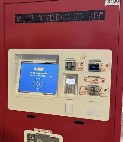 VichoSilvaJ's tweet photo. @RPincheira88 @metrodesantiago Son Máquinas. Adjunto imágenes de referencia. Pd: No encontré imágenes dentro de las estaciones desde el bosque a hospital el pino pero son las mismas que la segunda imagen https://t.co/1LQ1bArRwZ