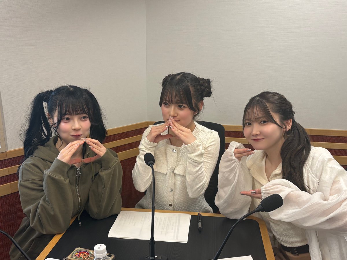 瞬きもせず tweet media