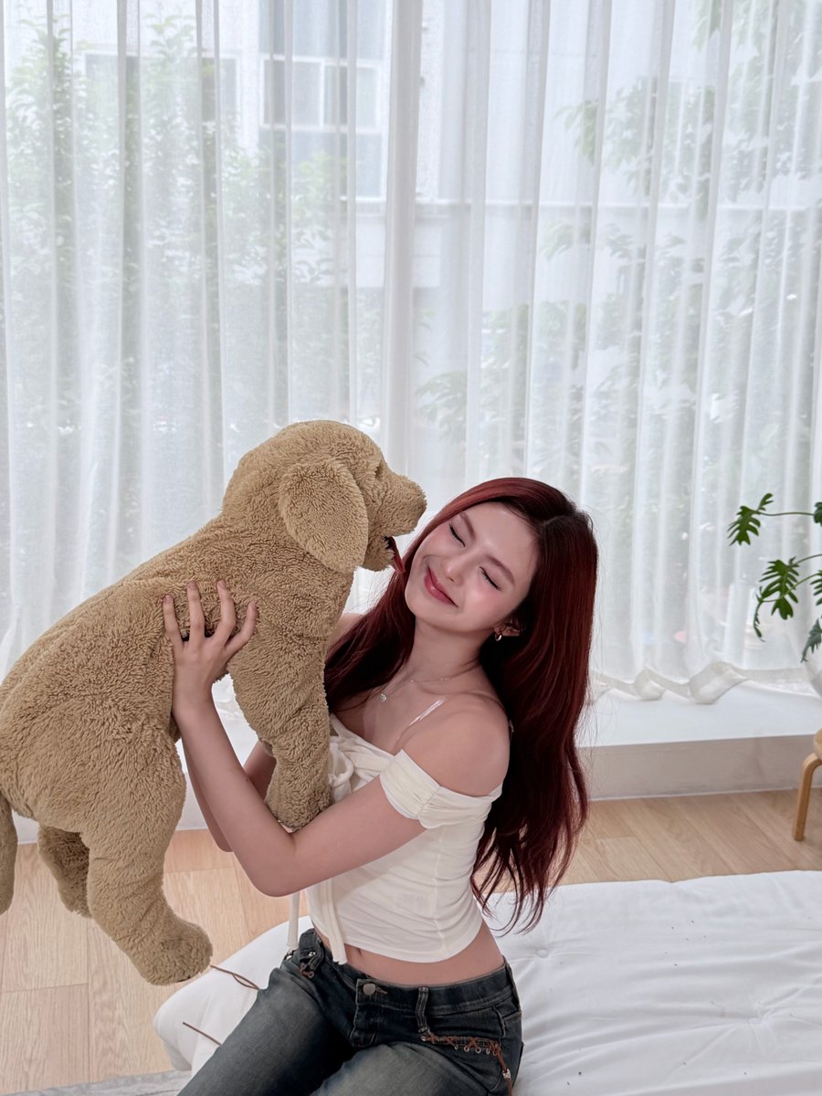 forbabymonster's tweet photo. 260518 #CHIQUITA Weverse update 

“🐶”

#BABYMONSTER #베이비몬스터 @YGBABYMONSTER_ https://t.co/Q3WdAYROU9