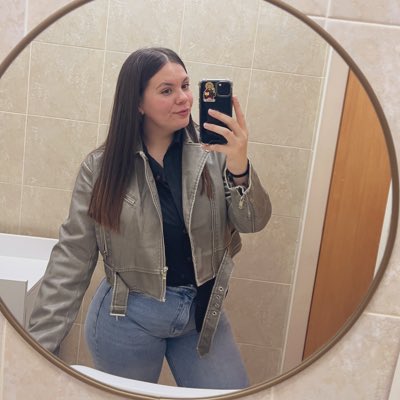 kbelen___'s tweet photo. #NuevaFotoDePerfil https://t.co/d5eF042AJu