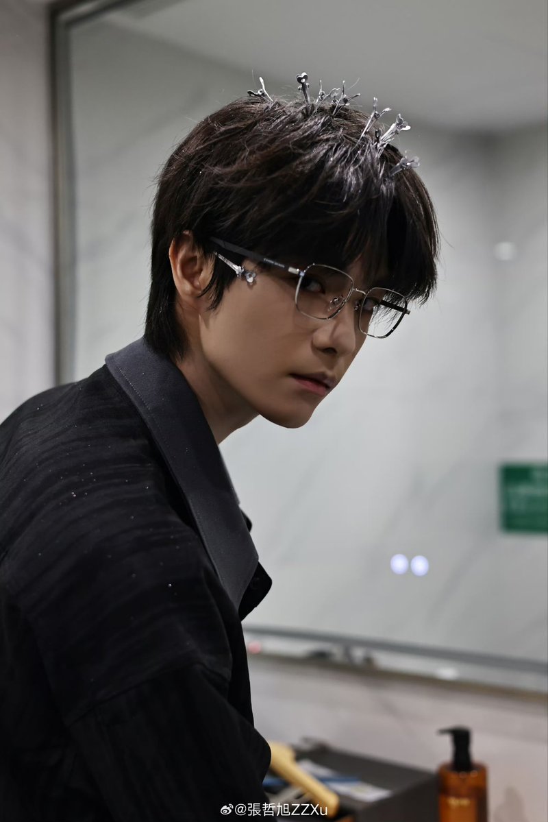 哲旭天 “ท้องฟ้าของเจ๋อซวี่” tweet media