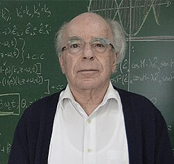pmiravi's tweet photo. Con un gran pesar en el corazón, les informo que hoy falleció Luis de la Peña. Grande entre los grandes maestros e investigadores de la UNAM. Hobre culto y consecuente con sus idea politicas de izquierda.
Gran amigo. https://t.co/vYiC870MIv