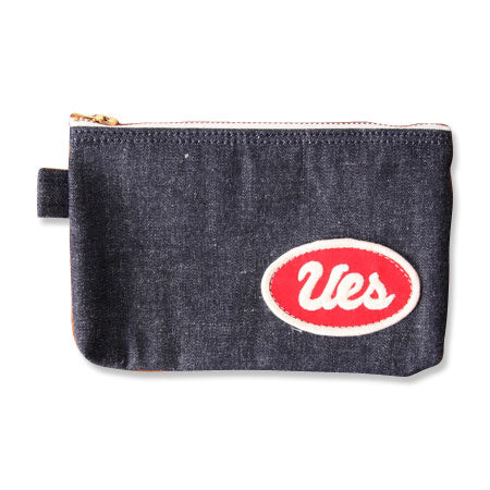 UES_CLOTHING's tweet photo. ペンケースが再入荷しました！銀行の通帳やメモ帳入れとしても使用可能。経年変化する生地にヴィンテージライクなワッペンは使い込むごとにかっこよく経年変化します。ジッパーを開くと裏地のチェック生地が見え、ジッパーを開く度に楽しい気分を味わえます。https://t.co/0P29jqxBmV https://t.co/d4rxoZNjjp