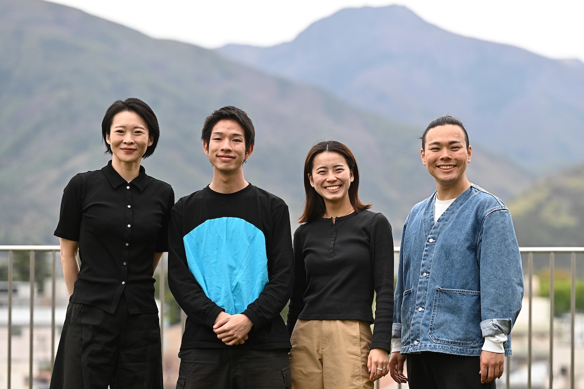 stage_natalie's tweet photo. 【特集】倉田翠×女屋理音×櫻井拓斗×宮悠介が語るStep into the world from Matsumoto
世界を目指して松本から踏み出す、堅実で大胆な一歩
https://t.co/UFzEEtkx8A

#クリエイター支援基金 #まつもと市民芸術館 #matsumoto #松本 #倉田翠 #女屋理音 #櫻井拓斗 #宮悠介 https://t.co/j5AWFutI4K