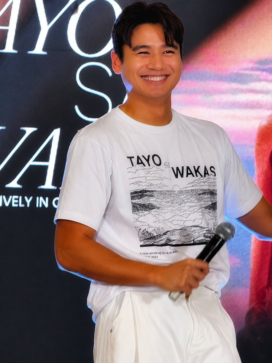 Inari_Luna08's tweet photo. Ang Ngiting Hinding hindi Mananakaw ng mga paWoke

#RiverJoseph https://t.co/HRBhhYPTfa