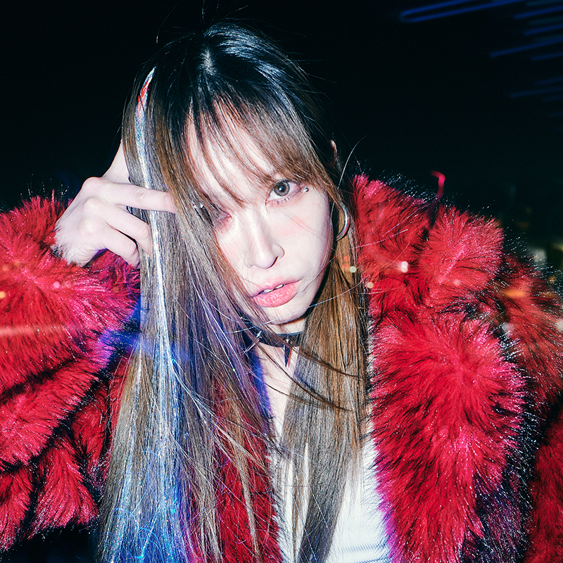 EnterShibuya's tweet photo. 【本日 5月18日 (月) lucid】
微睡みの中で揺れる光、曖昧な輪郭、反復する低音。まるで終わらない寓話のように、現実と幻想の境界は溶けていく。言葉では定義できない感覚がある。その輪郭をぜひ体感してほしい。
https://t.co/ZWyssiHc9Q https://t.co/GSJV7F9ouh