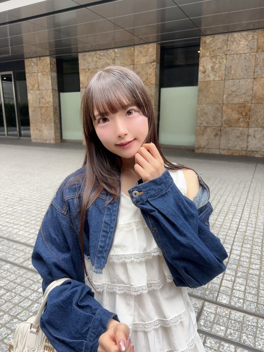 srsk_momoka's tweet photo. おはよう https://t.co/LK6GyYmSOm