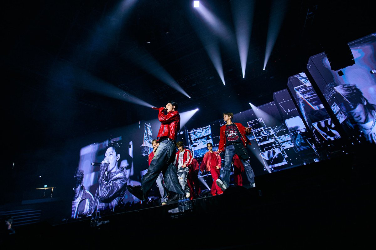 jiwonscherry's tweet photo. iKON Ends Military Hiatus, Successfully Completes First Concert... Koo Junhoe Provides Backup Support

.The members' solo stages were another highlight of the show. Each member showcased their unique colors by performing solo tracks, highlighting their individuality through distinct stage setups and performances. It was a time that offered a completely different charm from their group stages.

In the middle of the concert, Koo Jun-hoe made a surprise appearance, delighting the fans. He sang ‘Shooting Star’ alongside the members to create a special moment, and the crowd's reaction intensified at his unexpected participation.

After finishing the concert, iKON expressed their gratitude, stating, "We are so thankful to the fans who waited for us for such a long time." They added, "It was an overwhelming and happy time to be able to stand on stage again. We will continue to meet you with even better music and performances in the future."

https://t.co/NNCmunH1af