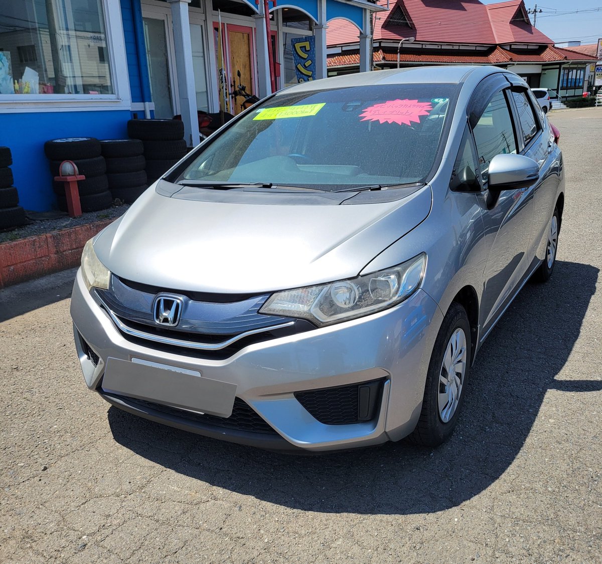 kumu_custom's tweet photo. 販売車両
ホンダフィットハイブリッド
11.3万キロ
車検２年付き
ナビ、バックカメラ
21万円
車検費用等の諸費用はお問い合わせください🙏
#車売ります #フィット #ハイブリッド https://t.co/9k2mNNgB5l
