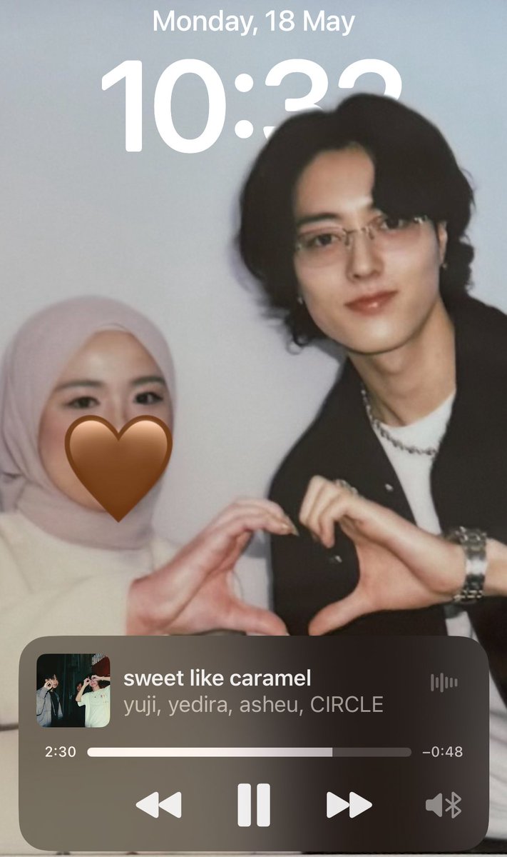 ruruq tweet media