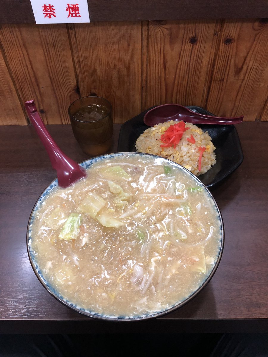 785fifty's tweet photo. 滋賀県彦根市銀座町『ラーメン本気』
あんかけちゃんぽんセット
お子ちゃまら〜めん各種類450🙌表面張力で盛り上がった、なみなみの餡かけスープは、豚と野菜の旨みが溶け込んだ、塩味の効いた熱々スープ🤙‼️どろどろの餡に絡んだ、柔麺が持ち上がらねぇ-🤣あっさりしたチャーハンもﾌﾝﾜﾘして旨い🫰 https://t.co/miv5USBOHK