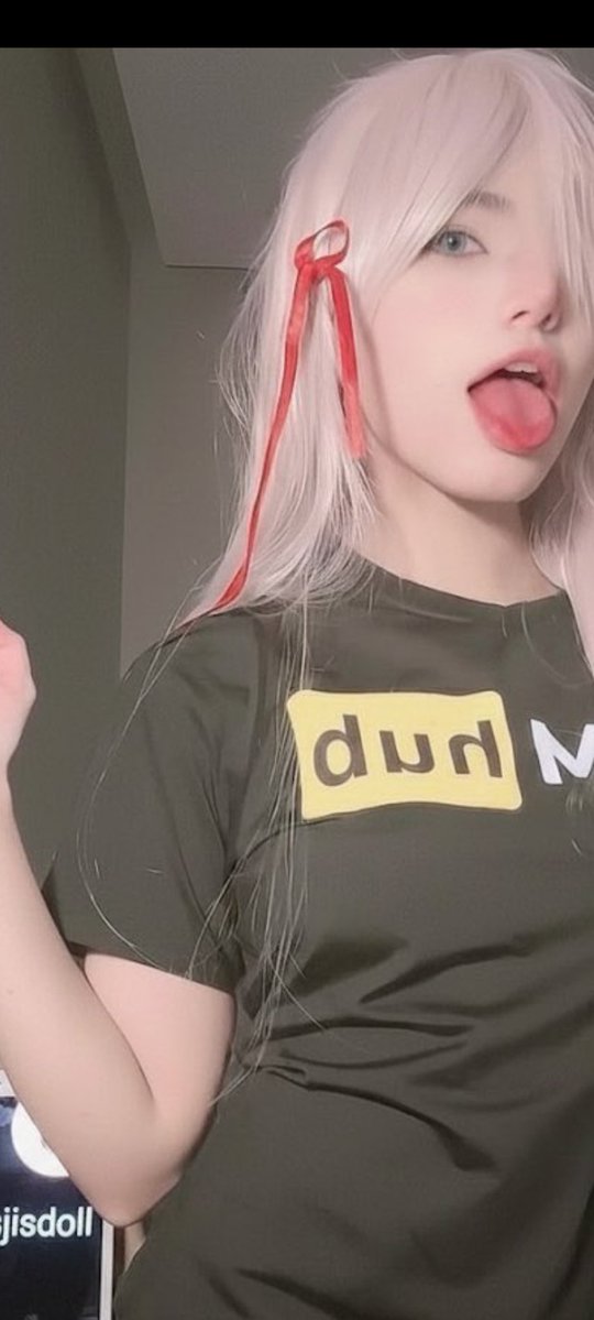Dana tweet media