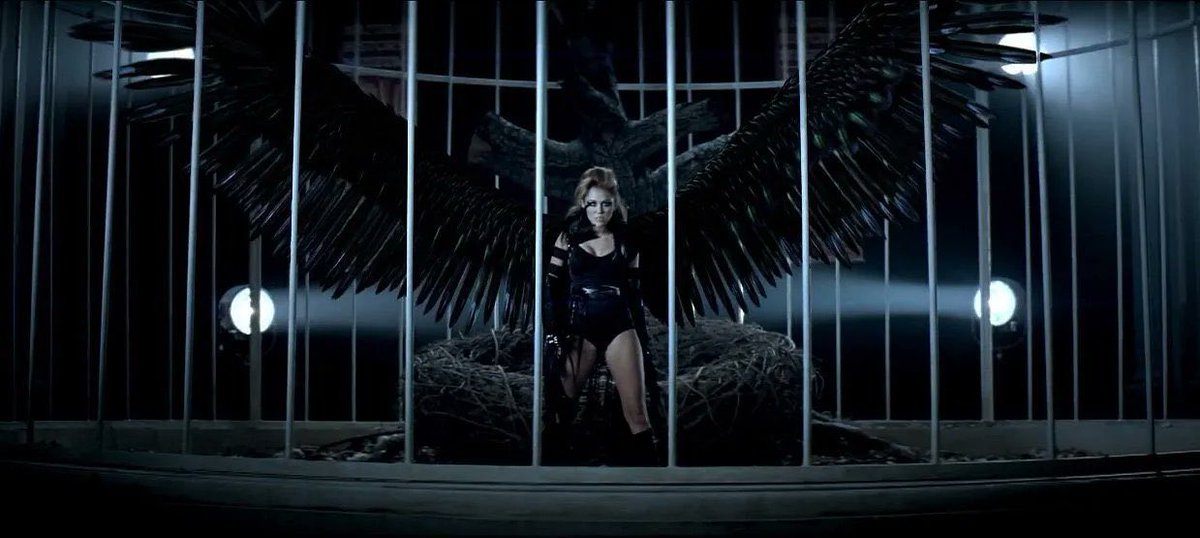 Pop Crave tweet media