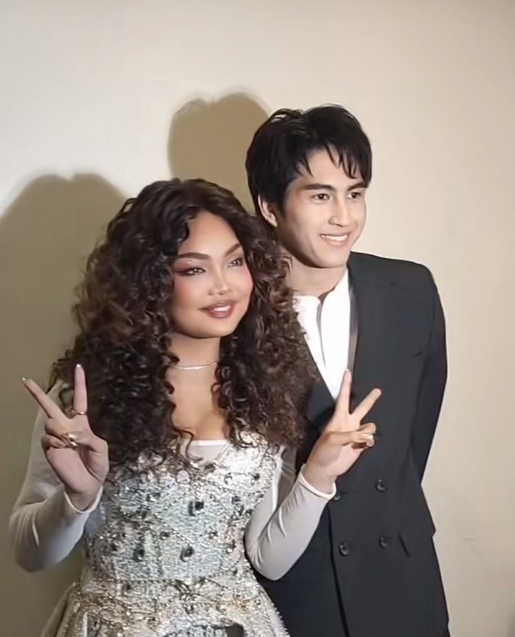JCWTtoki's tweet photo. May prenup na pala sila emes acksnskkskskw

#CARTON https://t.co/akuJGTnFEV