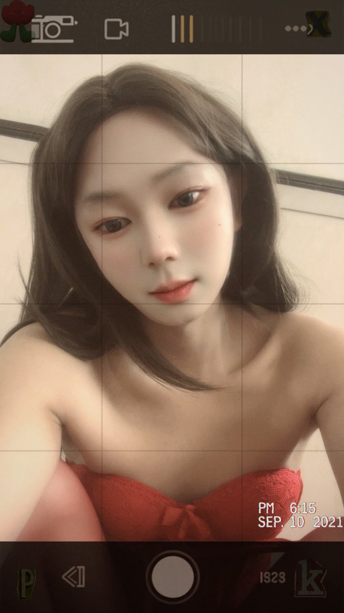 luoxue1998's tweet photo. 今天是红色的 #男の娘 https://t.co/B4THBj9AvS